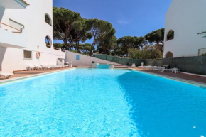 Green paradise T2 apartment with pool